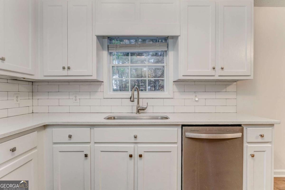 647 Philadelphia Drive Jasper - 19