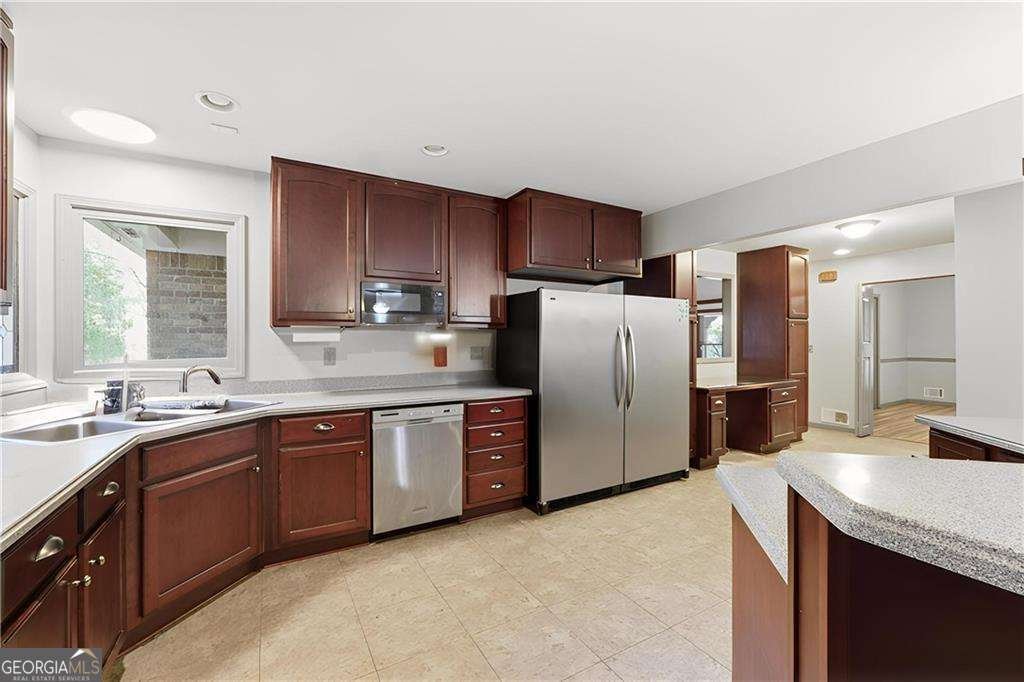 4740 NANTUCKET Drive Lilburn - 7