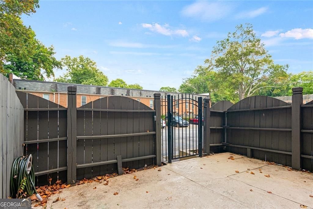 125 River Drive Sandy Springs - 29