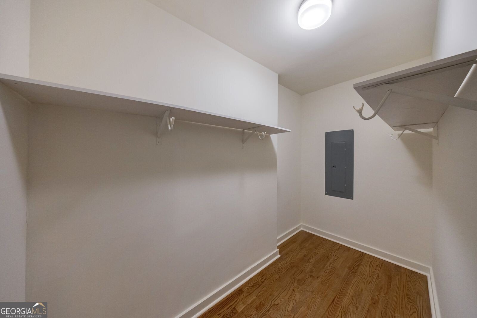 922 Barton Woods Road Atlanta - 14