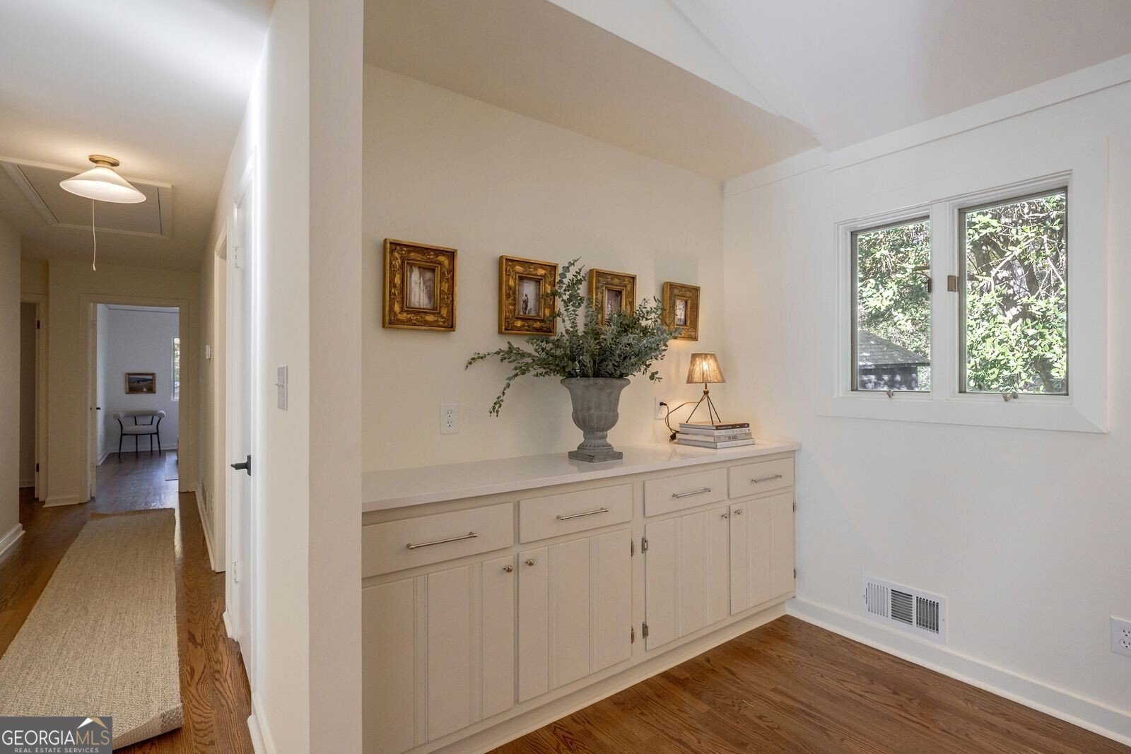 922 Barton Woods Road Atlanta - 3