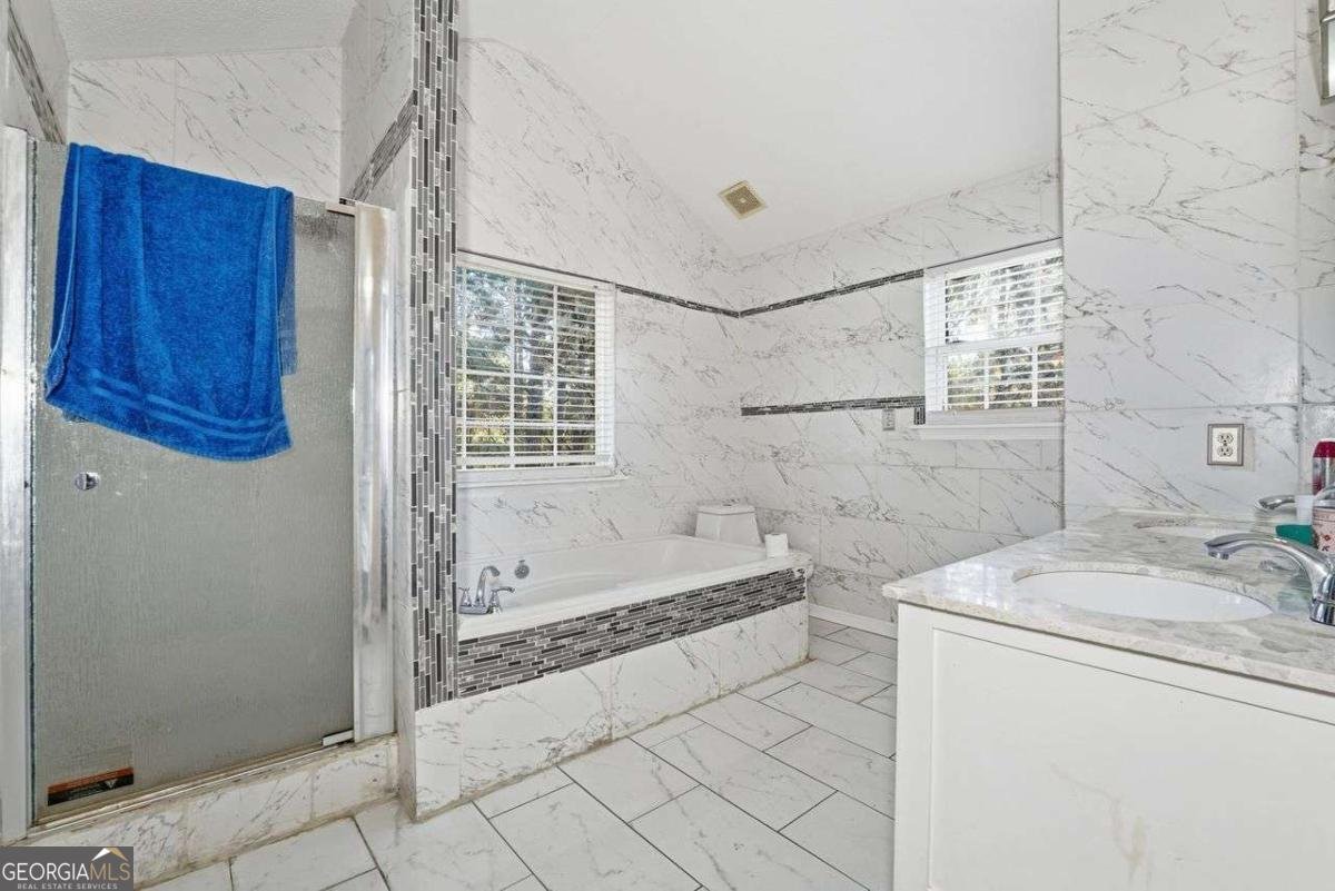 1191 Grove Trail Pass Douglasville - 25