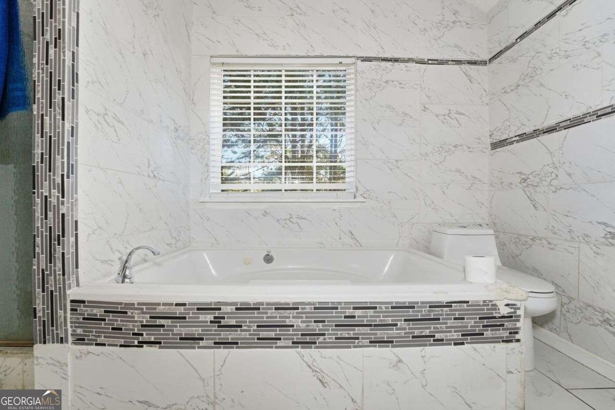 1191 Grove Trail Pass Douglasville - 27