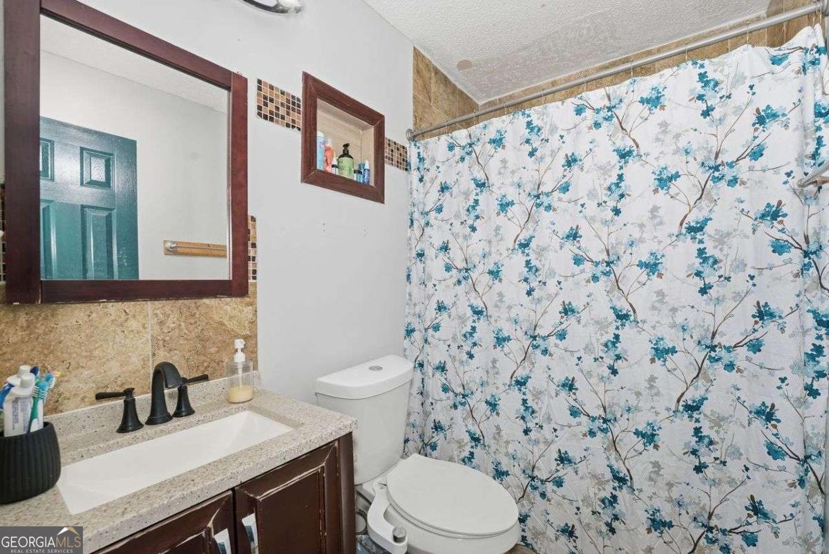 1191 Grove Trail Pass Douglasville - 32