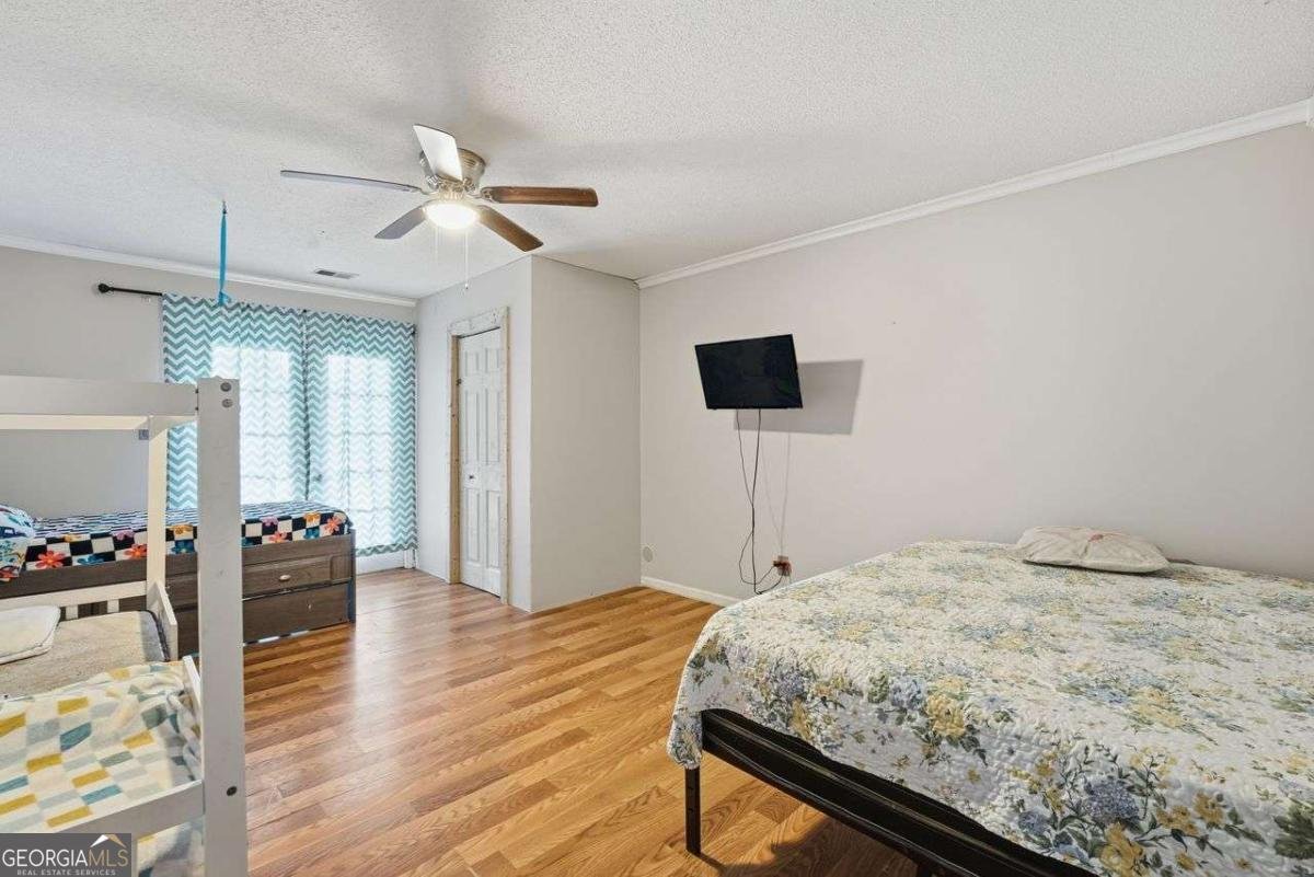 1191 Grove Trail Pass Douglasville - 33