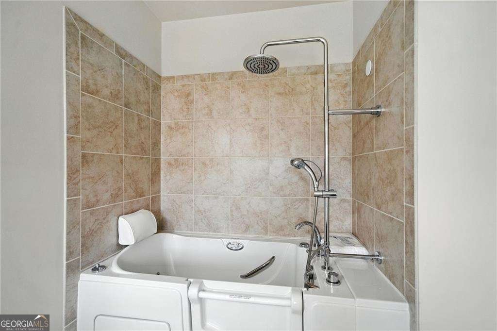 3950 Grandview Manor Drive Cumming - 24