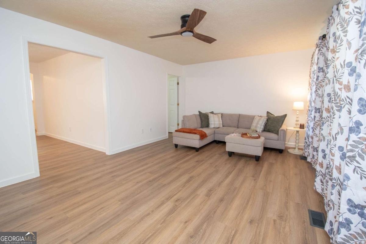 1186 Lindsey Street Lagrange - 6