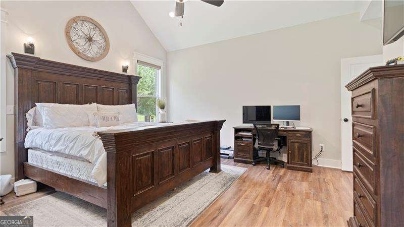 100 Rainey Road Temple - 24