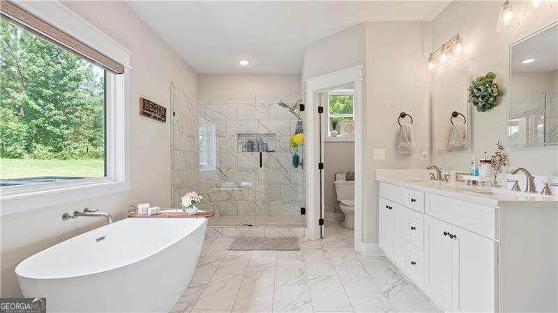 100 Rainey Road Temple - 27