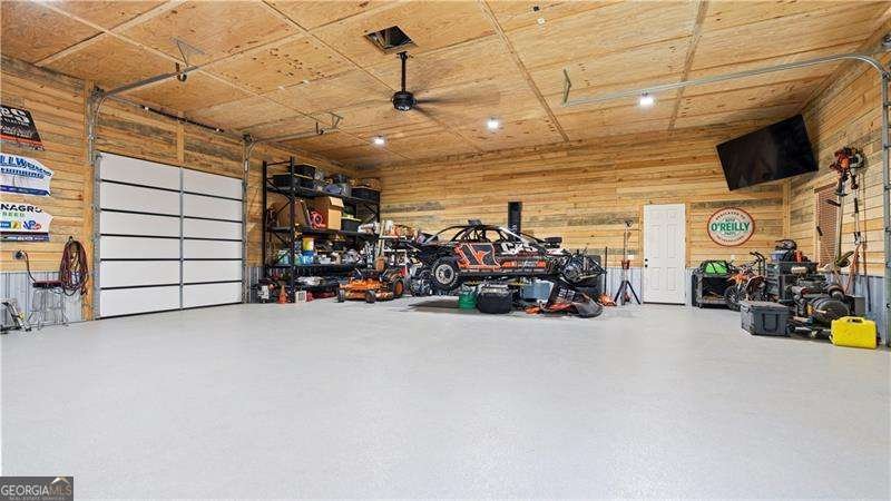 100 Rainey Road Temple - 33