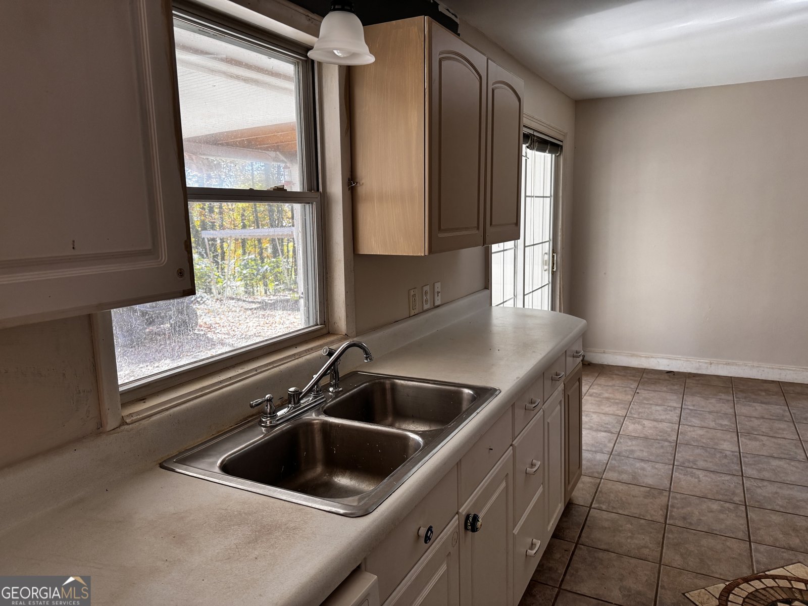 22 Ilene Drive Cleveland - 16