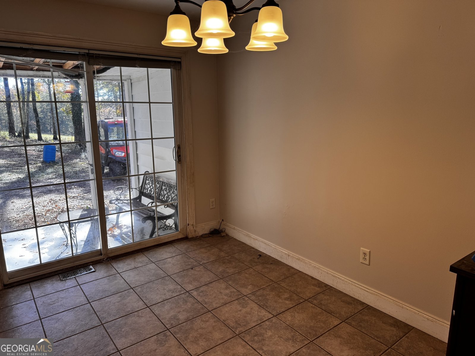 22 Ilene Drive Cleveland - 17