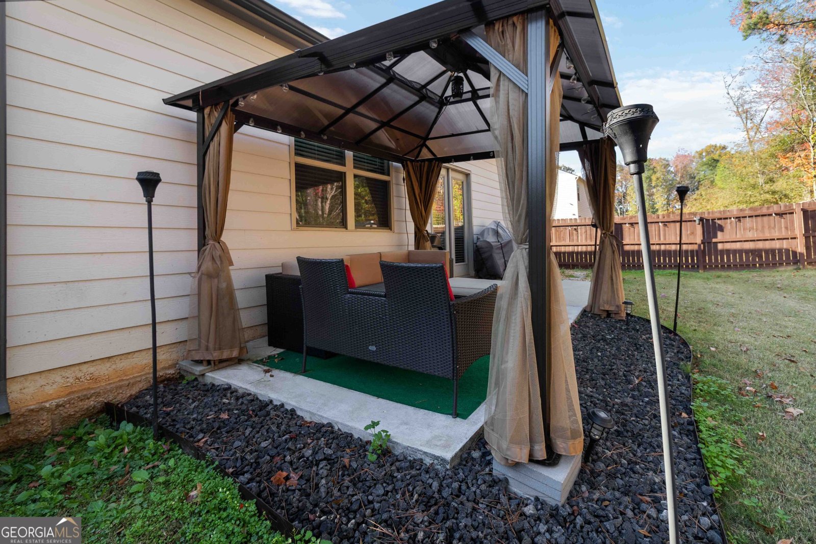 3761 Makeover Court Atlanta - 30