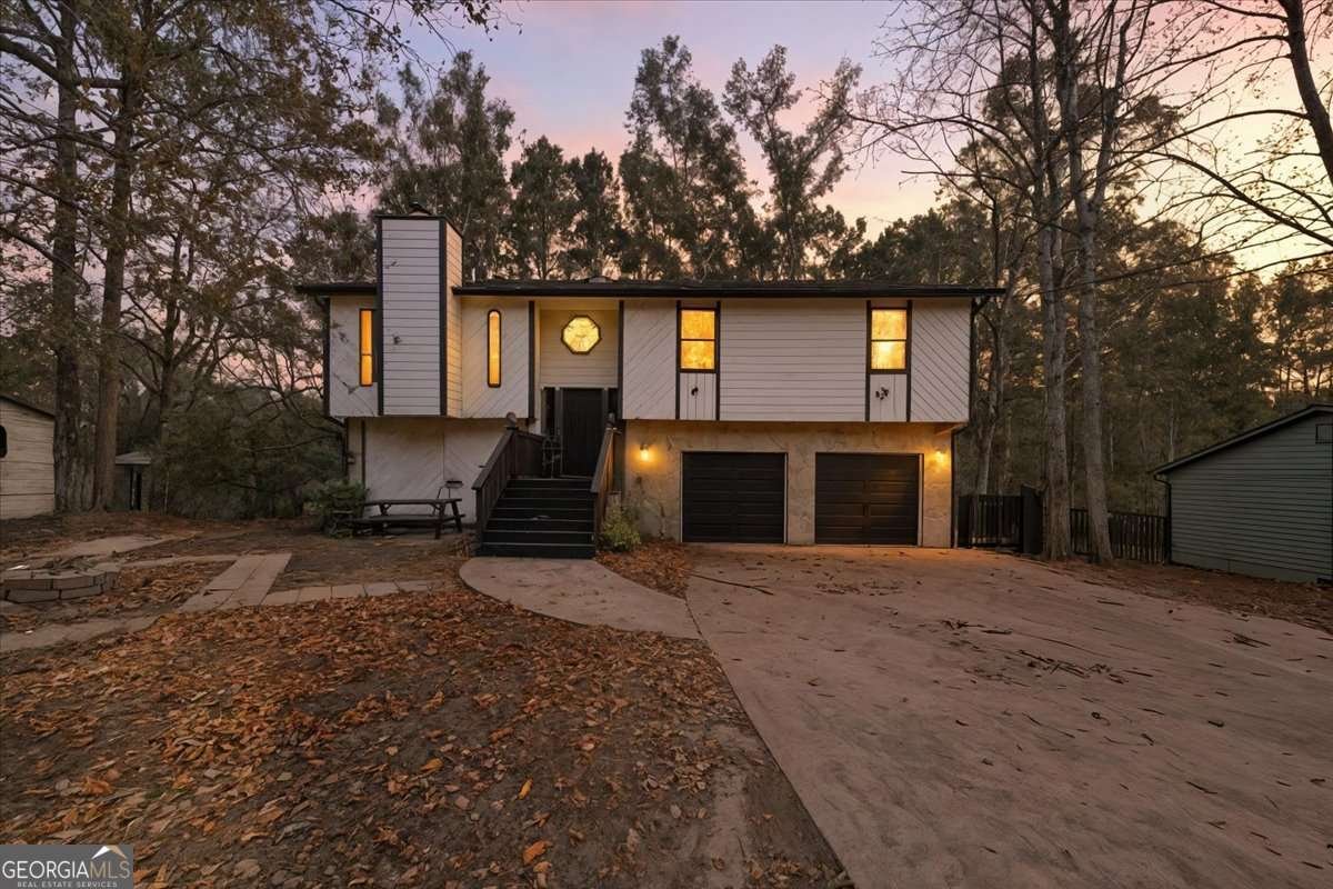 1774 Trail Creek Drive Lithia Springs - 1