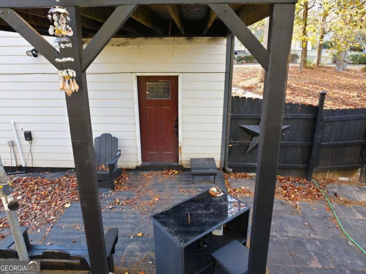 1774 Trail Creek Drive Lithia Springs - 34