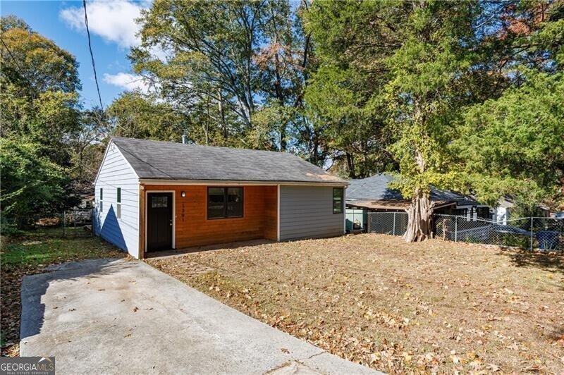 1391 Elizabeth Avenue Atlanta - 2