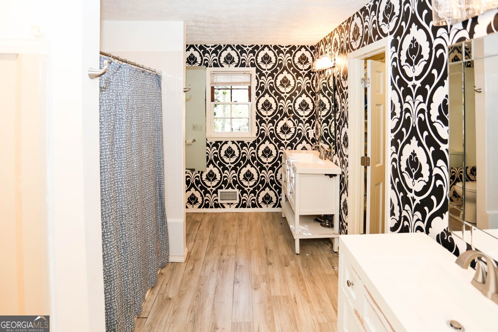 1665 Rambling Woods Drive Lawrenceville - 8