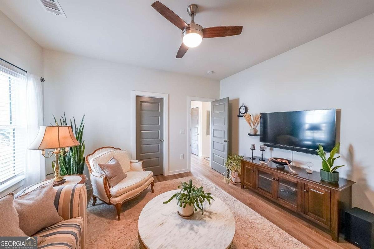 256 SIDNEY LANIER Avenue Athens - 17