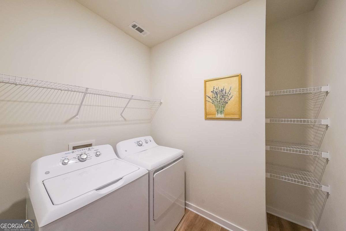 256 SIDNEY LANIER Avenue Athens - 33