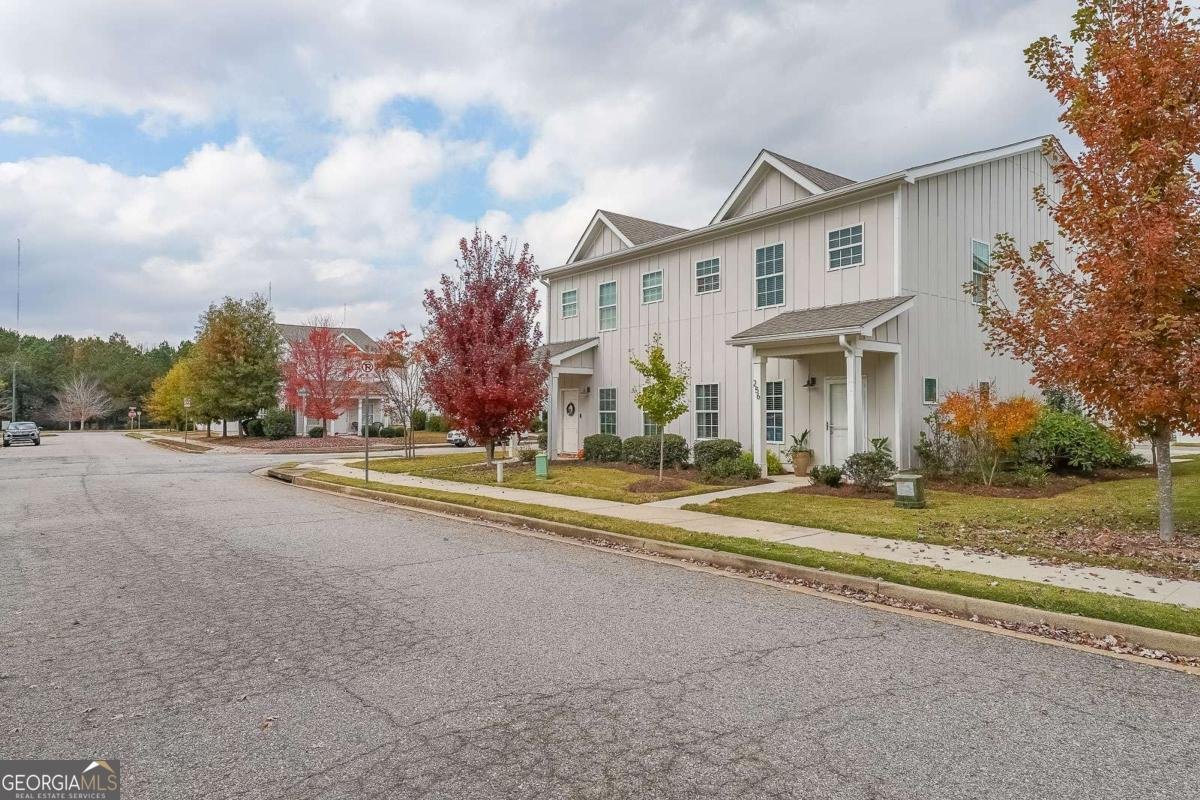 256 SIDNEY LANIER Avenue Athens - 37