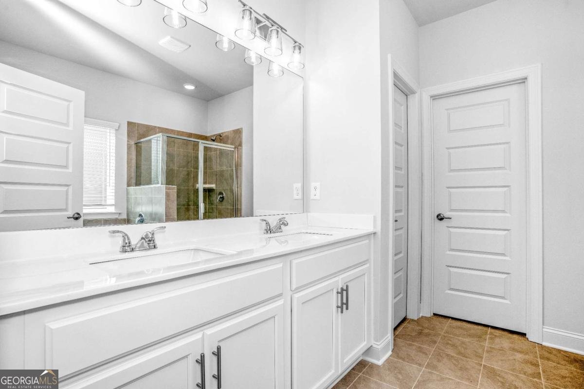 34 COOPER Drive Mansfield - 14