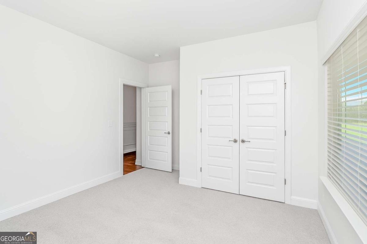 34 COOPER Drive Mansfield - 19