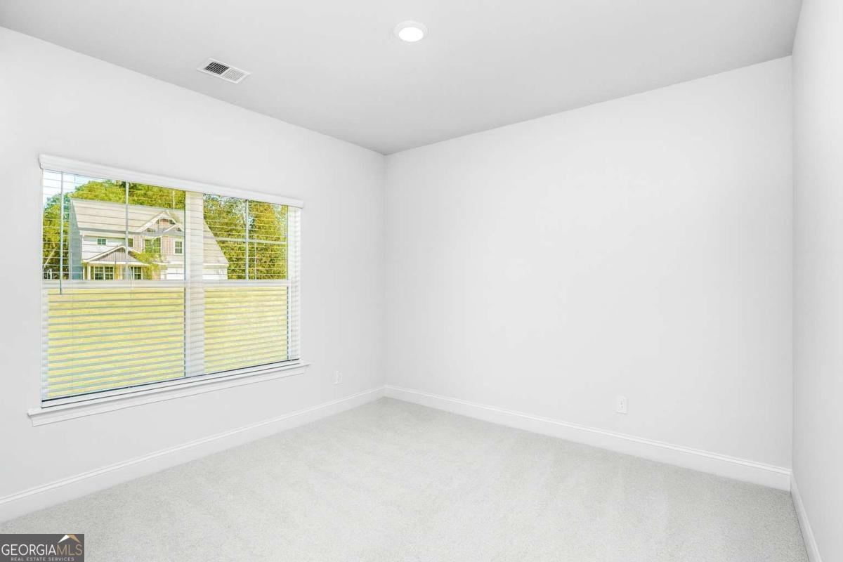 34 COOPER Drive Mansfield - 21