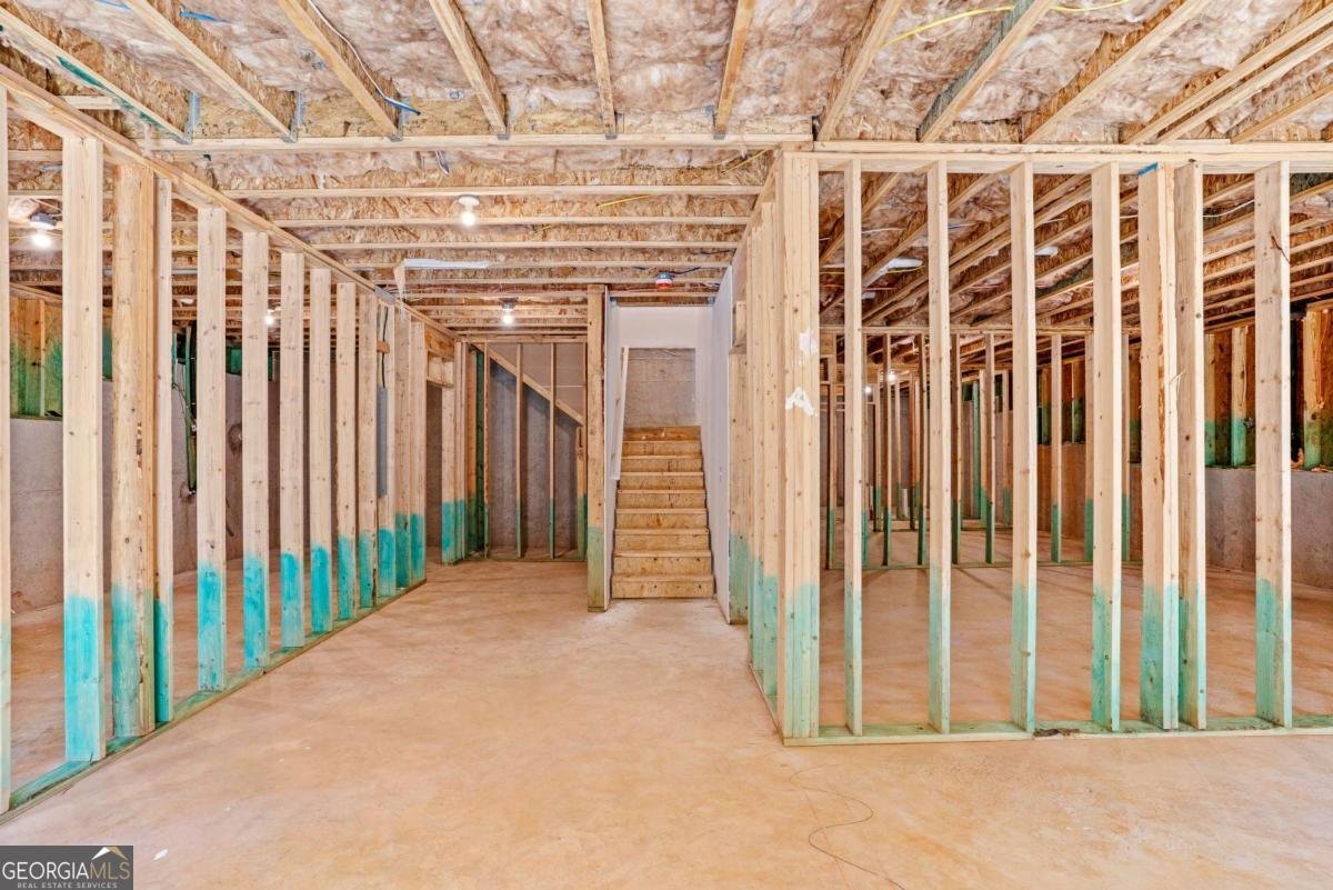 34 COOPER Drive Mansfield - 28