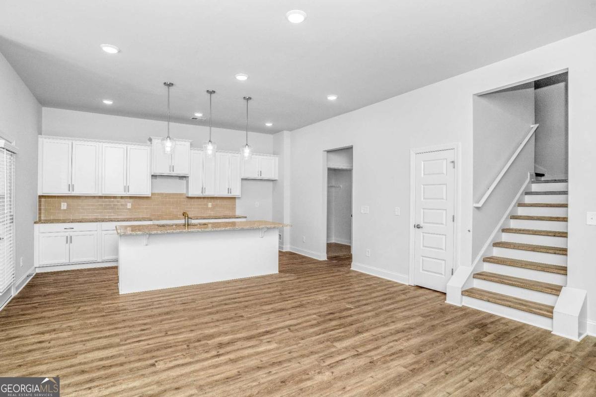 34 COOPER Drive Mansfield - 8