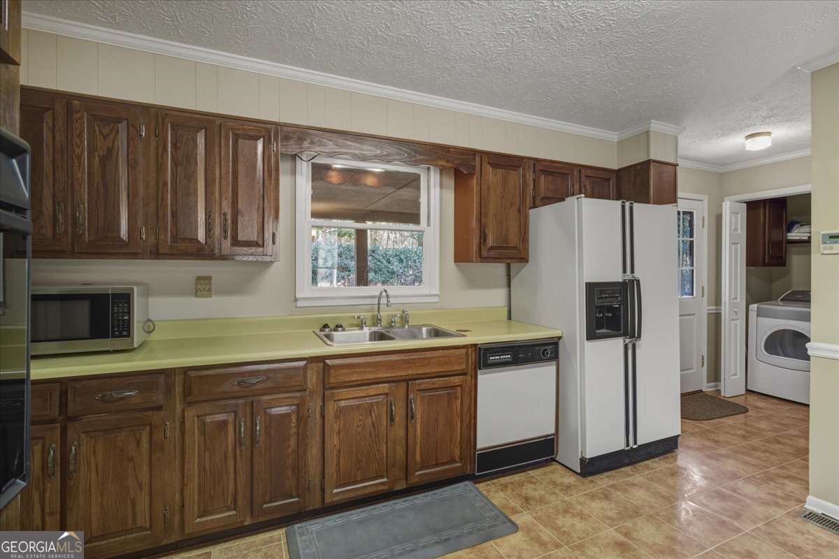 590 & 592 New Salem Road Griffin - 11