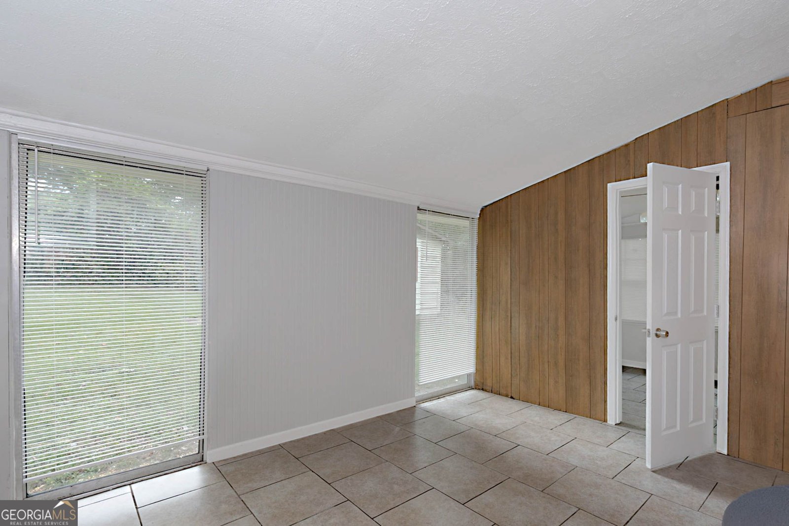 392 Olsen Avenue Columbus - 18