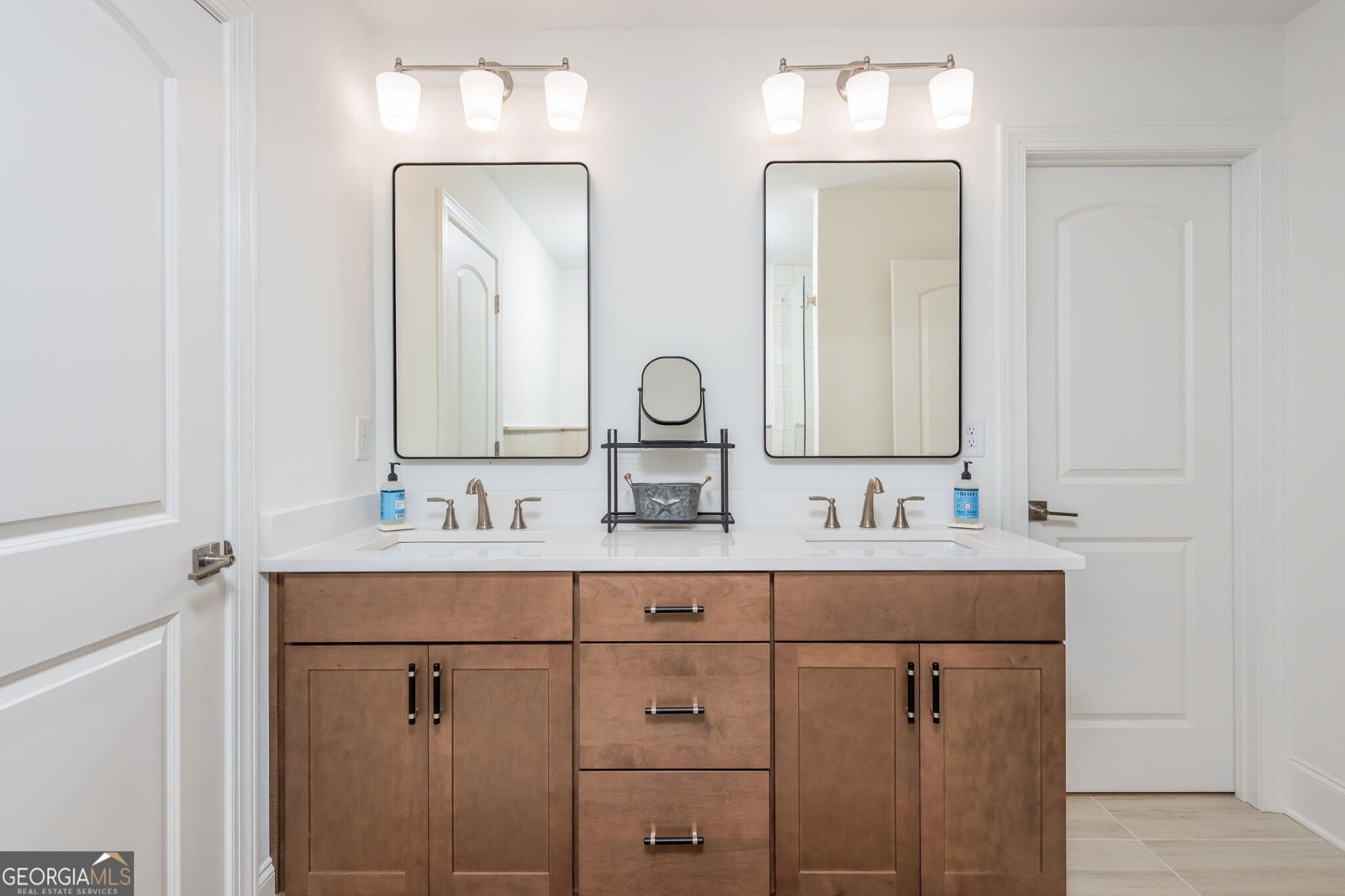 1013 Liberty Springs Drive Woodstock - 43