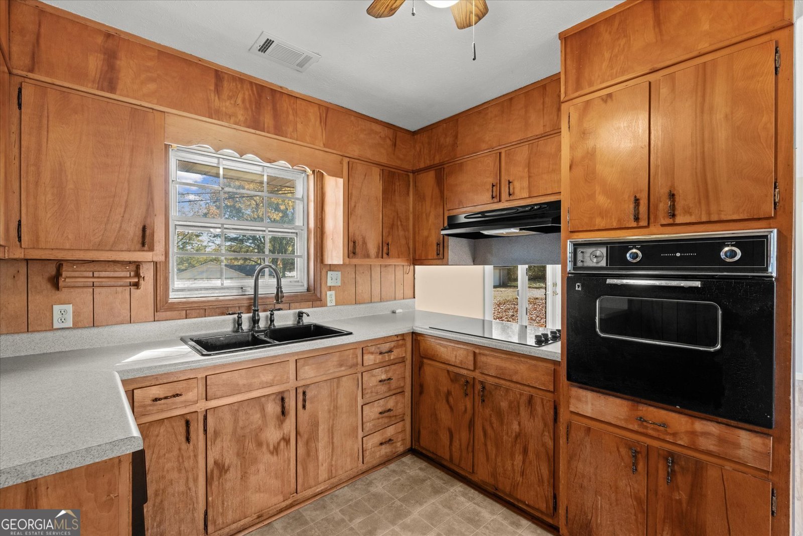 380 Rome St Temple - 13