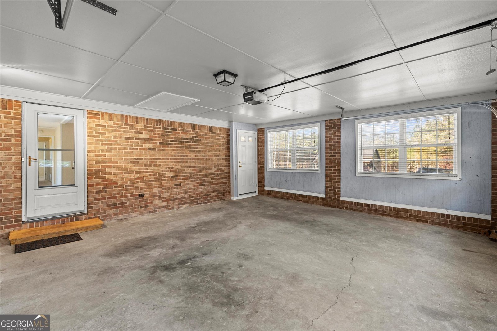 380 Rome St Temple - 25