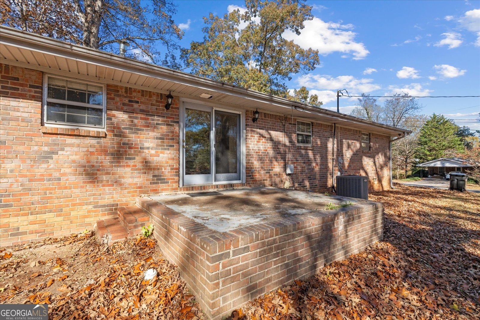 380 Rome St Temple - 38