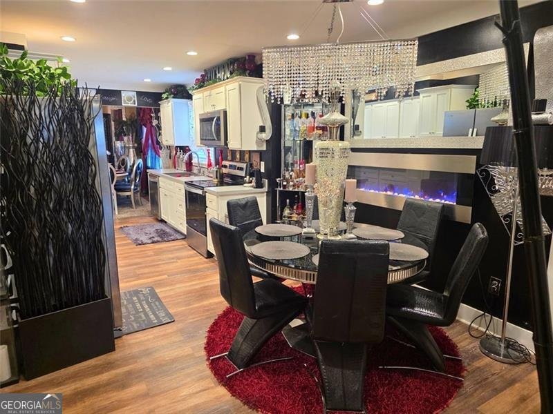 2303 COUNTRY CLUB Drive Conyers - 11