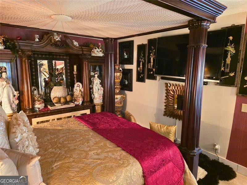 2303 COUNTRY CLUB Drive Conyers - 24