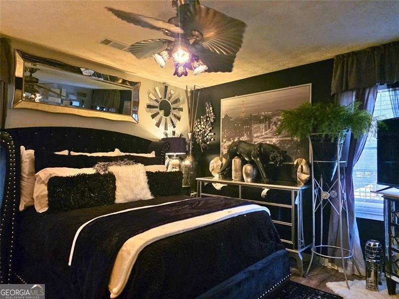 2303 COUNTRY CLUB Drive Conyers - 34