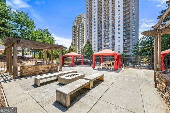 795 Hammond Drive Atlanta - 27