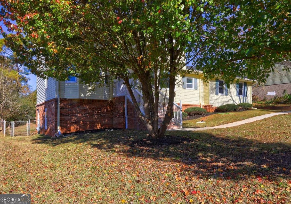 3839 Saddle Ridge Drive Snellville - 3