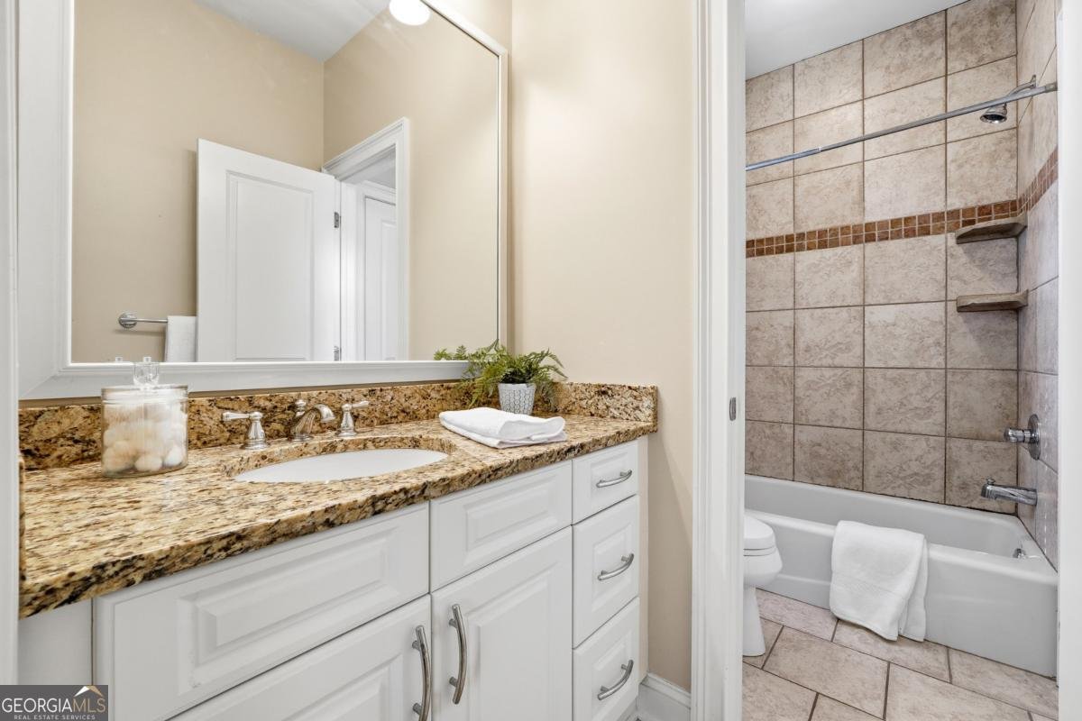 2347 Lake Ridge Terrace Lawrenceville - 44