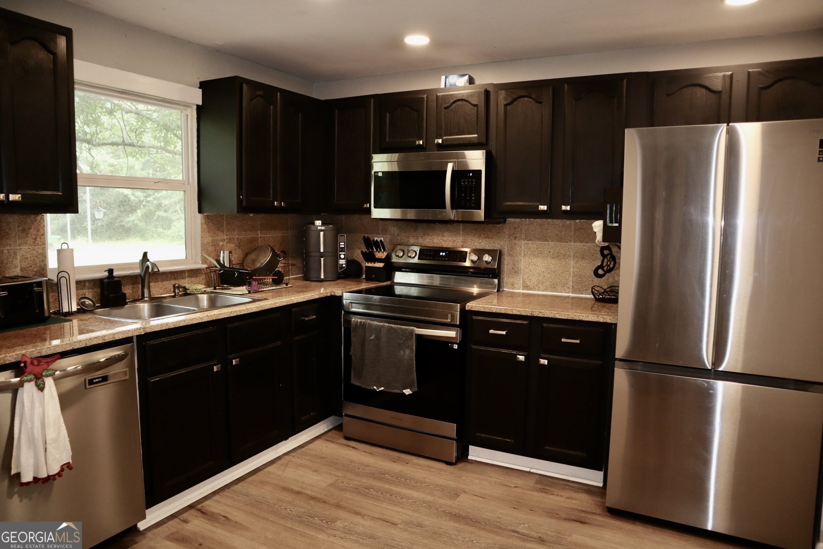 111 Davis Street St. Marys - 11