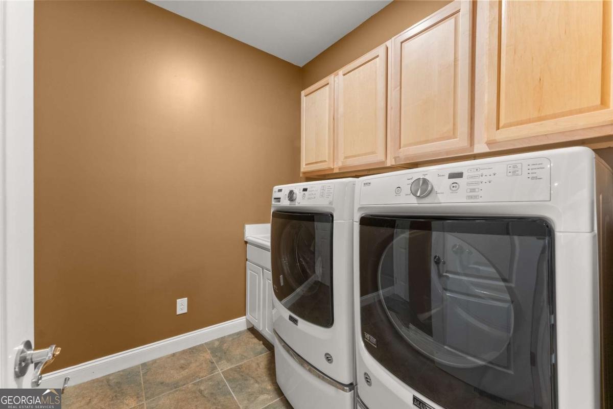 6380 Lake Oak Landing Cumming - 11