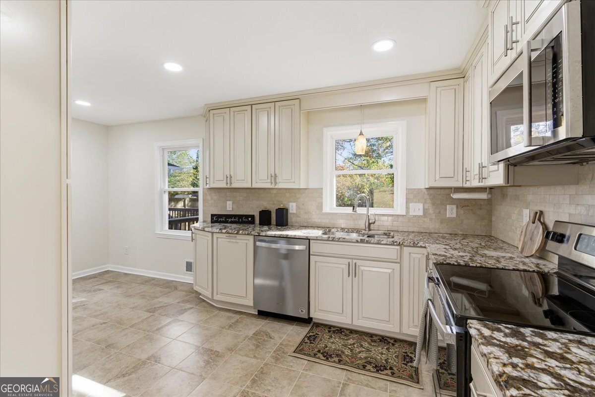 681 Manor Ridge Drive Mableton - 18