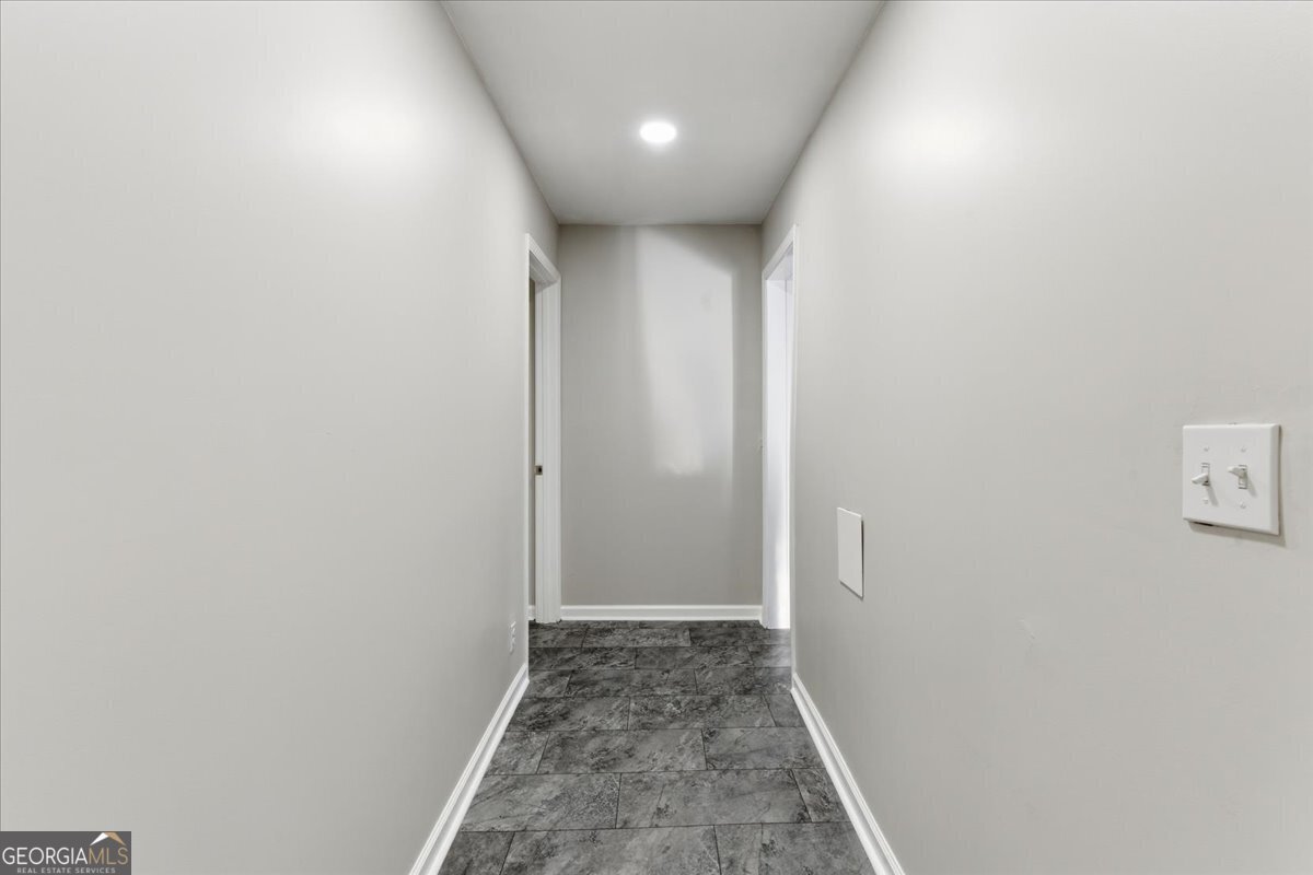 681 Manor Ridge Drive Mableton - 33