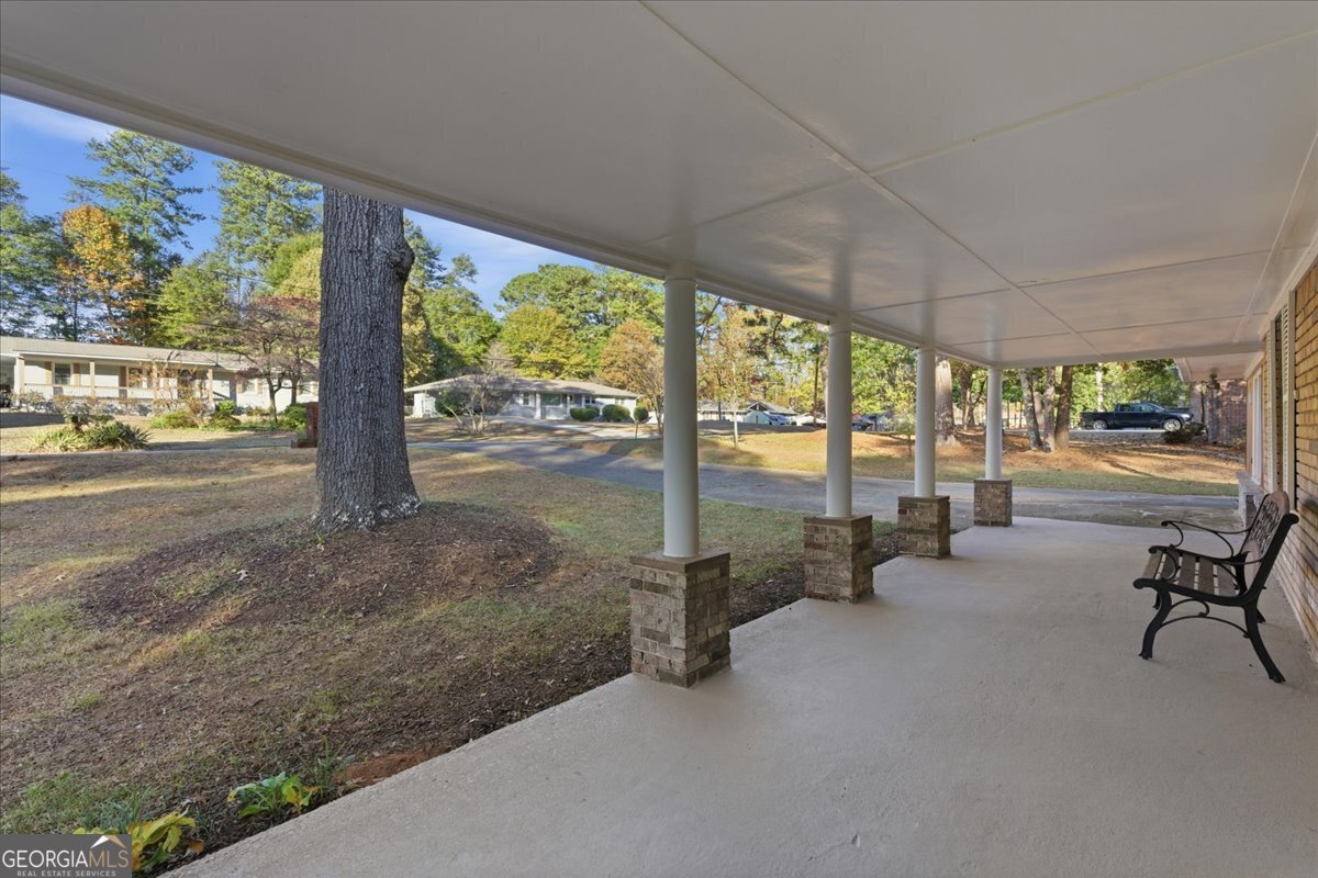 681 Manor Ridge Drive Mableton - 5