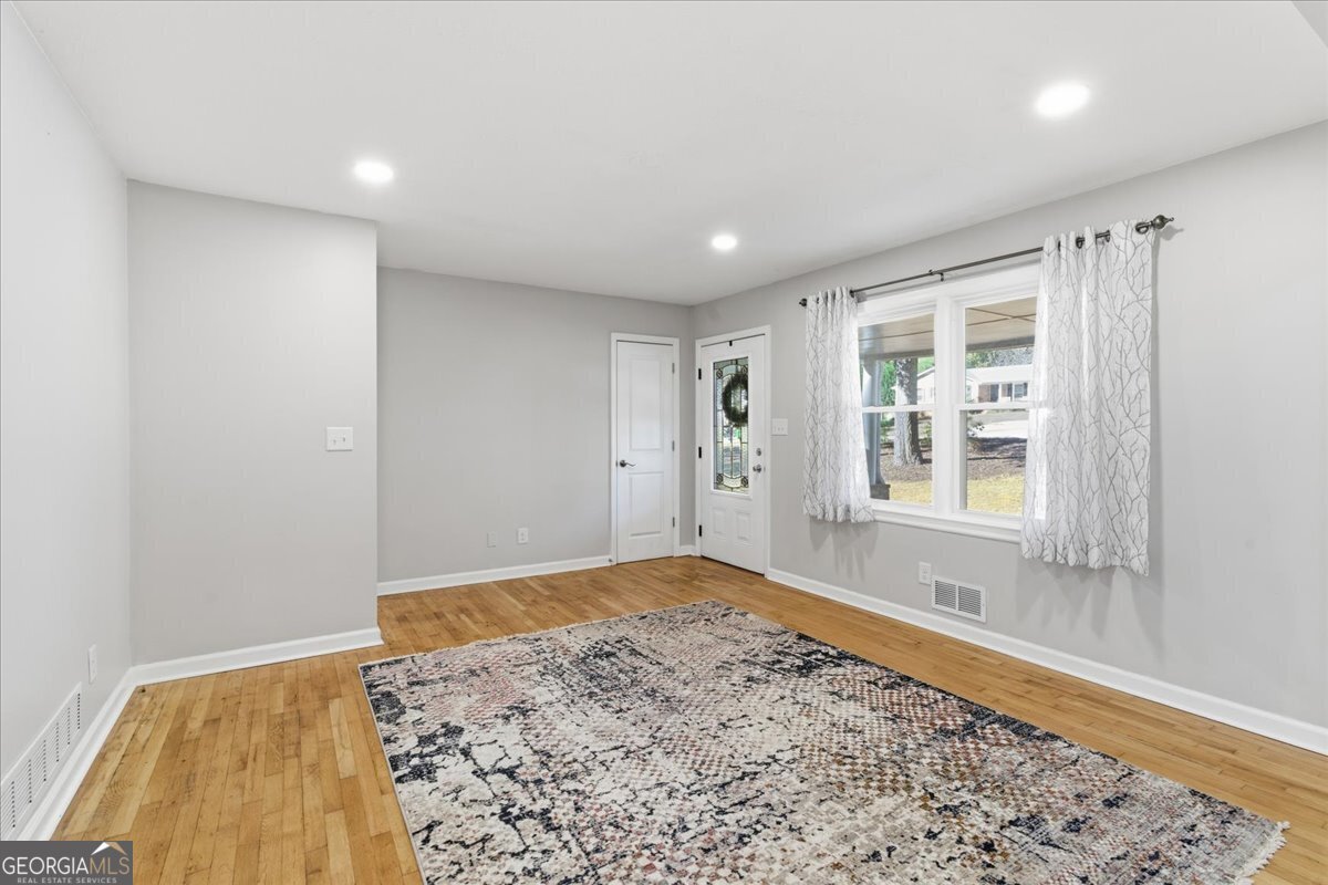 681 Manor Ridge Drive Mableton - 8