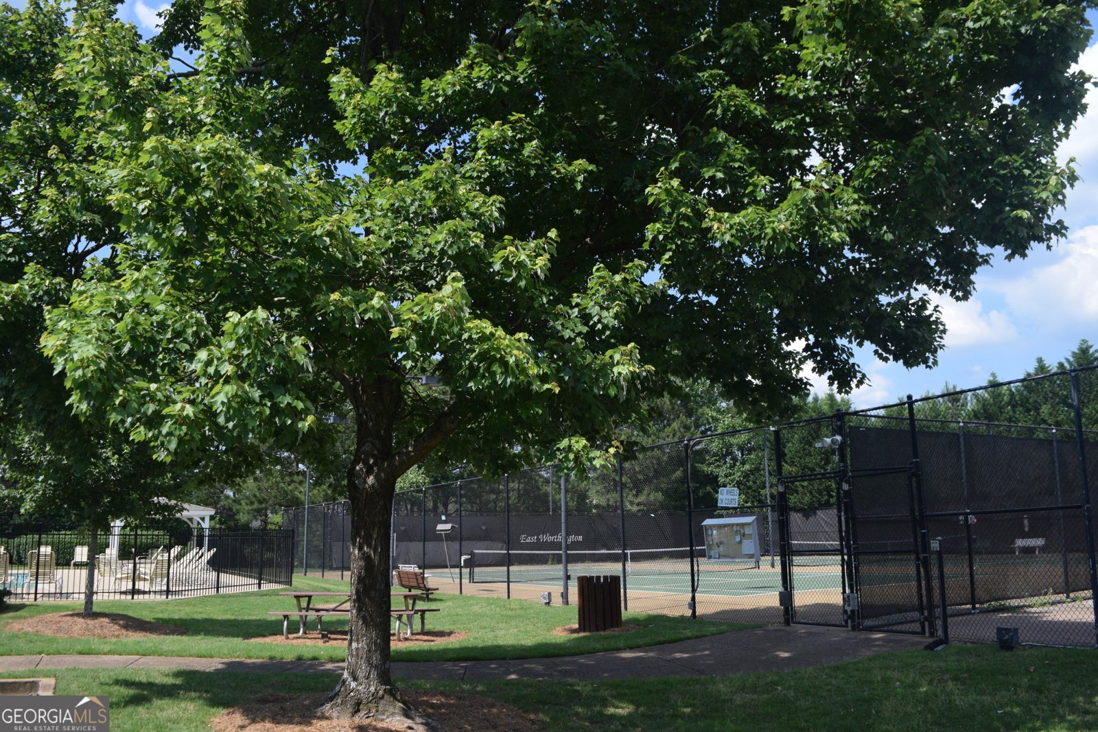 1442 GLENOVER Circle Marietta - 27