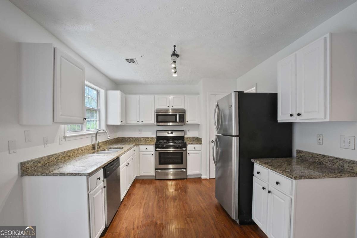 1442 GLENOVER Circle Marietta - 6