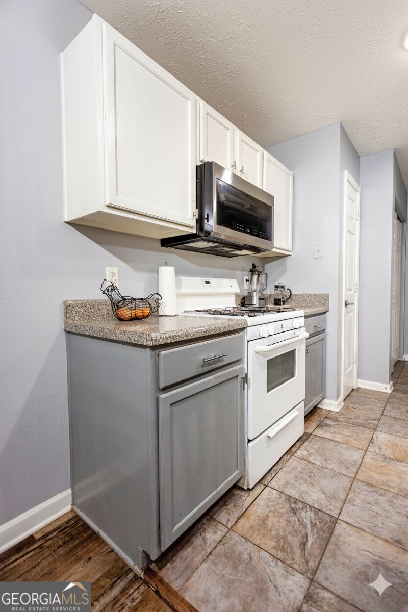 269 Silver Ridge Drive Dallas - 16